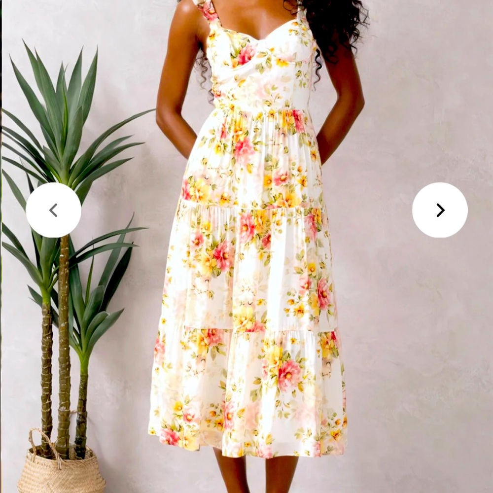 Monique Dress Yumikim size small